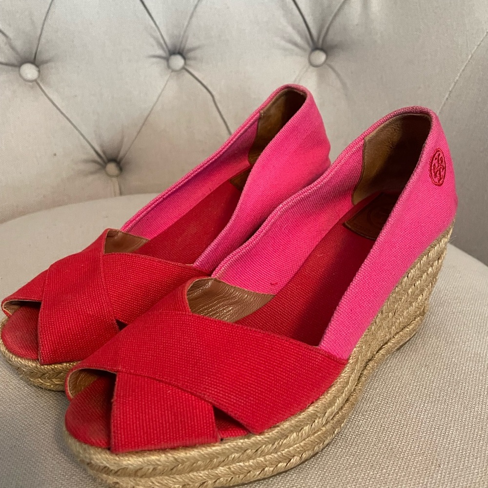 Tory Burch
Filipa Colorblock Espadrille, Red/Pink